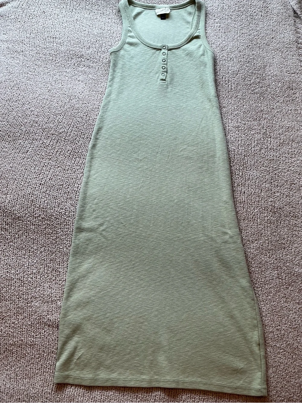 Universal Thread Sage Green Sleeveless Midi Dress EUC - size XS